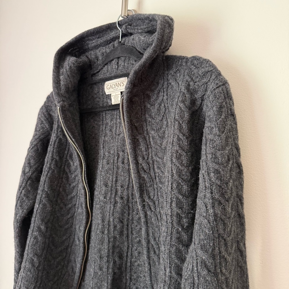 Vintage Galyan's Charcoal Gray Lambswool Cable Knit Zip-Up Hoodie Made in HK, L